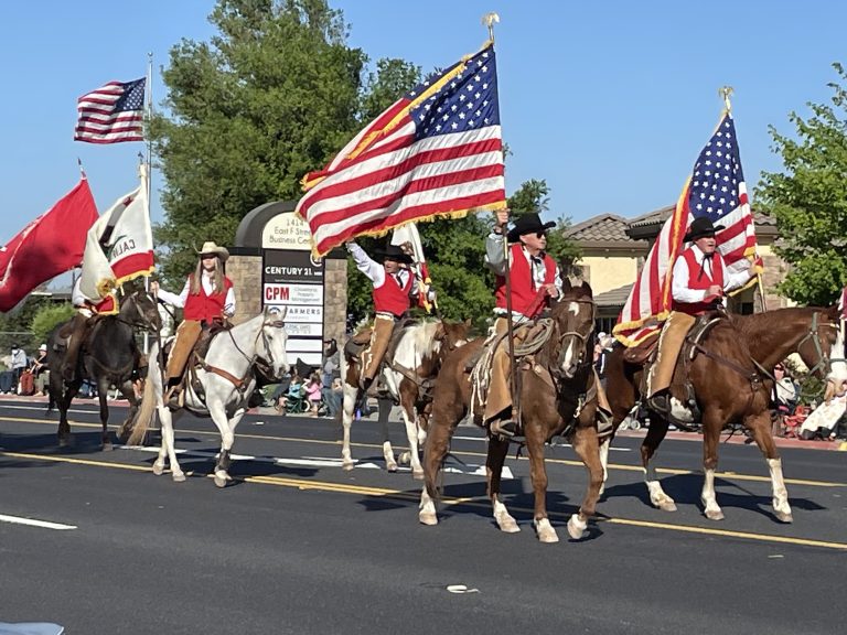 Rodeo Parade OAKDALE RODEOOAKDALE RODEO